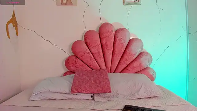 Cherrybombs  online show from 02/07/26, 12:57