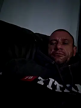 Snapshot of caners66 chatting on 12/17/25, 09:03 caners66 online show from 12/17/25, 09:03