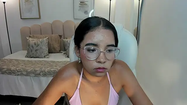 alana martiins online show from 06/21/26, 03:51