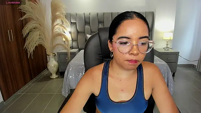 alana martiins online show from 06/11/26, 06:38
