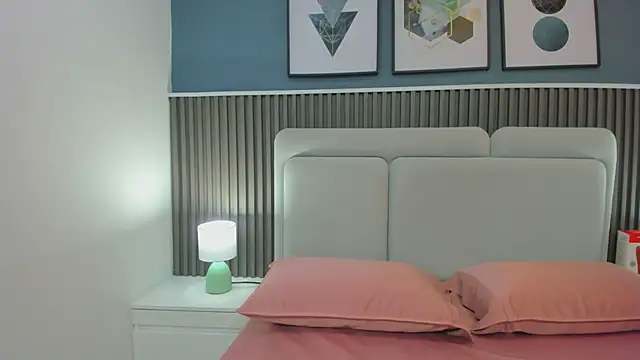 Miia cute18 online show from 03/12/26, 11:47