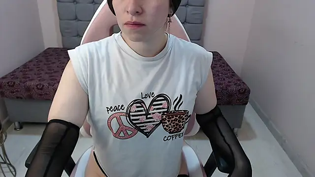 Keila x  online show from 12/21/25, 01:13