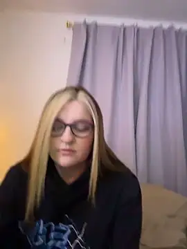 kira velour online show from 01/06/26, 04:16