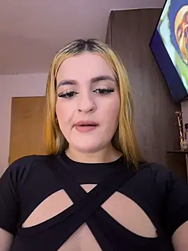 kira velour online show from 12/20/25, 11:51