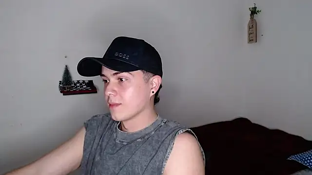 Snapshot of oak_david chatting on 12/17/25, 11:54 oak david online show from 12/17/25, 11:54