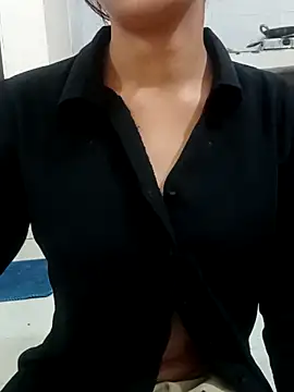 Sizzling Quinn online show from 04/04/26, 07:20