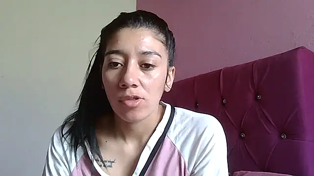 TaylorLove- online show from 12/17/25, 02:00