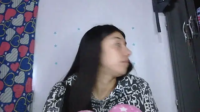 TaylorLove- online show from 12/05/25, 11:53