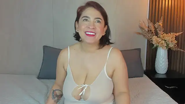 Meggan Moree online show from 02/10/26, 06:29