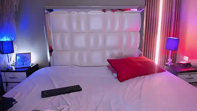 xCharlotte 20 online show from 02/28/26, 09:14