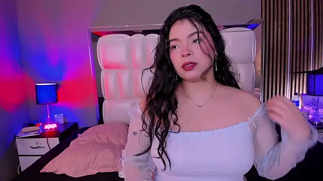 xCharlotte 20 online show from 12/20/25, 10:45