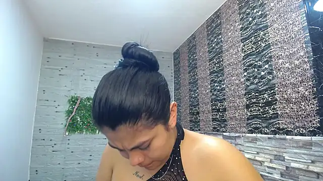 emma petit07 online show from 01/10/26, 09:10