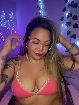 Lindalatina2001 online show from 03/23/26, 02:00