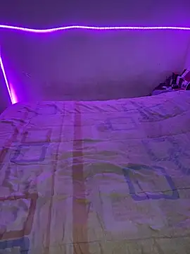 Lindalatina2001 online show from 02/25/26, 01:39