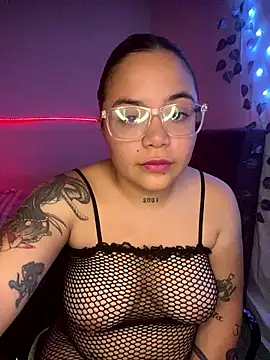 Lindalatina2001 online show from 01/14/26, 11:41