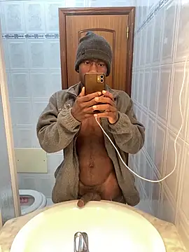 CorrectBrook76 online show from 12/01/25, 07:15