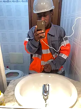 CorrectBrook76 online show from 12/02/25, 11:39