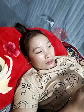 Evelyn-n online show from 12/04/25, 12:37