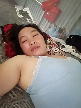 Evelyn-n online show from 03/23/26, 05:29