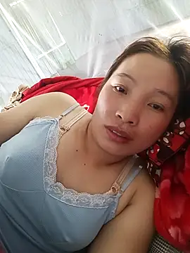 Evelyn-n online show from 12/19/25, 05:10