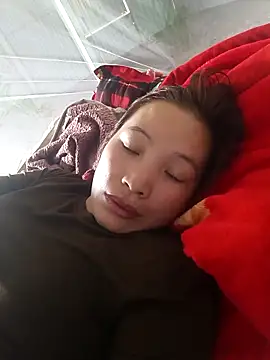 Evelyn-n online show from 12/17/25, 06:07