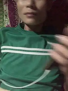 Snapshot of anh-soi123 chatting on 03/21/26, 02:35 anh-soi123 online show from 03/21/26, 02:35