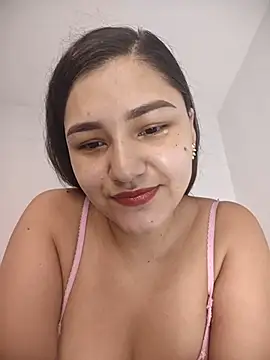 Julia-Blair online show from 03/12/26, 04:44