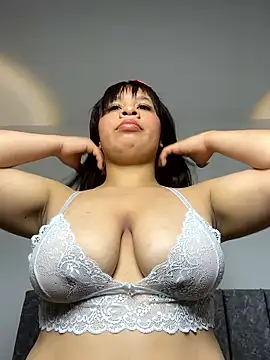 Mia Allenn online show from 01/13/26, 12:42