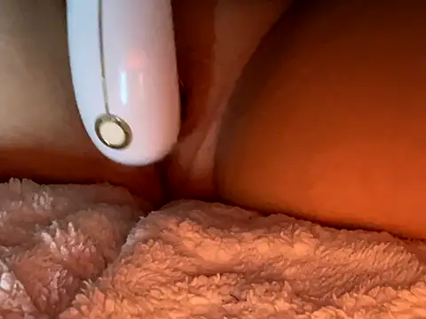 Snapshot of Donnadelafuentera085 chatting on 12/20/25, 06:49 Donnadelafuentera085 online show from 12/20/25, 06:49