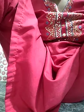 Renababy4567 online show from 12/05/25, 05:17