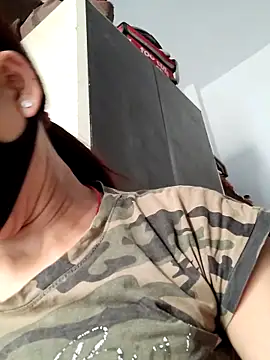 RADHIKA-1143 online show from 12/18/25, 09:58