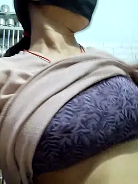 RADHIKA-1143 online show from 12/21/25, 07:04