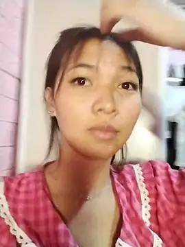 Snapshot of Tea-peach chatting on 11/30/25, 07:42 Tea-peach online show from 11/30/25, 07:42