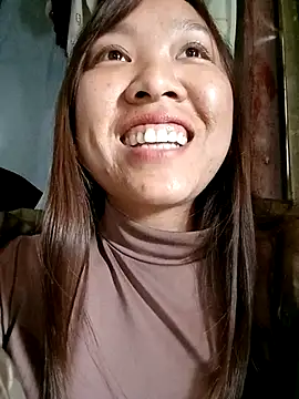 Minsssa20 online show from 12/18/25, 06:07