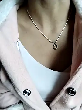 iam-eli online show from 12/19/25, 12:47