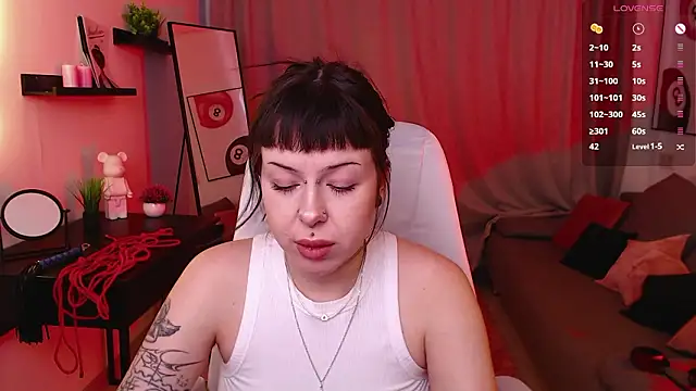 Eliza Bennet online show from 02/10/26, 07:51