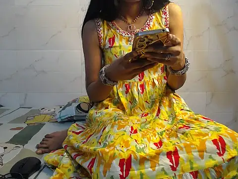 Parimodel19 online show from 12/04/25, 12:59