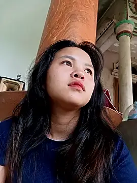 Pretty-haert online show from 04/13/26, 08:51