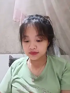Snapshot of Pretty-haert chatting on 05/29/26, 04:40 Pretty-haert online show from 05/29/26, 04:40