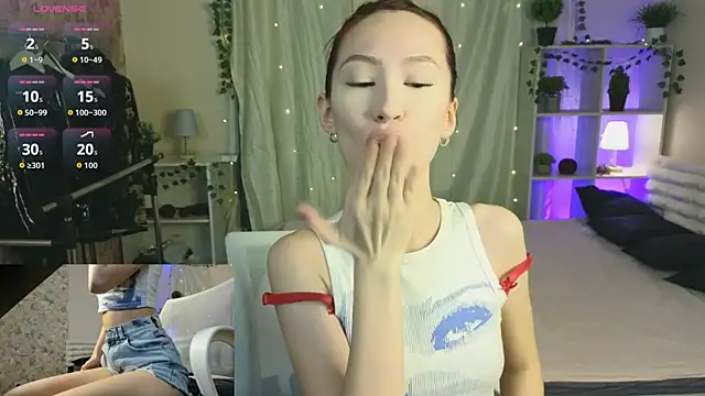 Ssin Megan online show from 12/15/25, 11:05