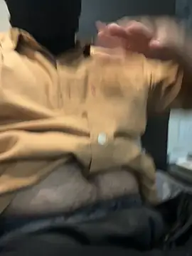 BlahNextDoor online show from 12/03/25, 05:01