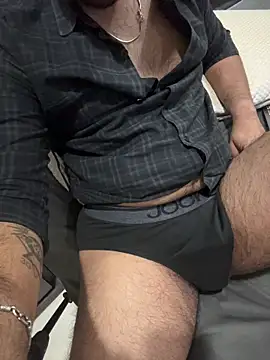 BlahNextDoor online show from 12/18/25, 07:07