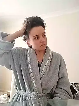 Amy01112 online show from 04/17/26, 11:24