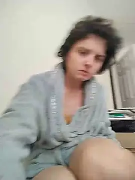 Snapshot of Amy01112 chatting on 07/15/26, 02:13 Amy01112 online show from 07/15/26, 02:13