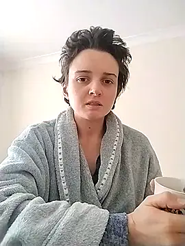 Amy01112 online show from 04/18/26, 04:53