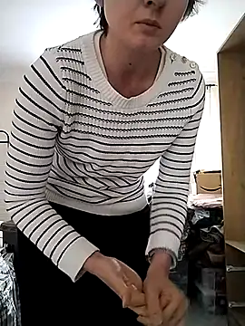 Snapshot of Amy01112 chatting on 05/11/26, 02:45 Amy01112 online show from 05/11/26, 02:45