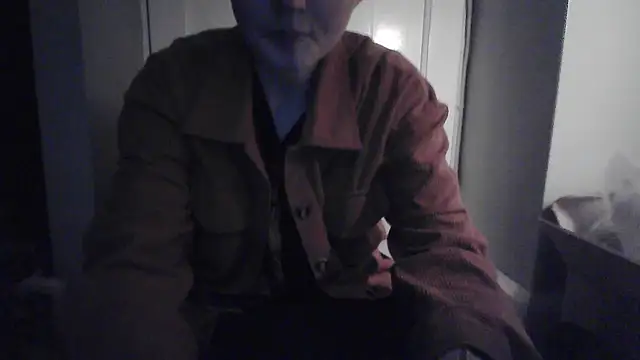 Snapshot of Amy01112 chatting on 12/16/25, 05:50 Amy01112 online show from 12/16/25, 05:50