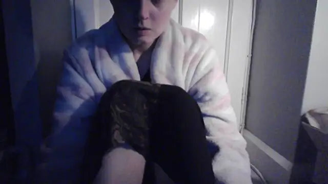 Snapshot of Amy01112 chatting on 12/17/25, 03:39 Amy01112 online show from 12/17/25, 03:39