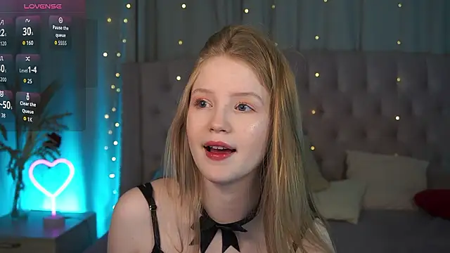 Snapshot of LilianHoward chatting on 02/01/26, 12:14 LilianHoward online show from 02/01/26, 12:14