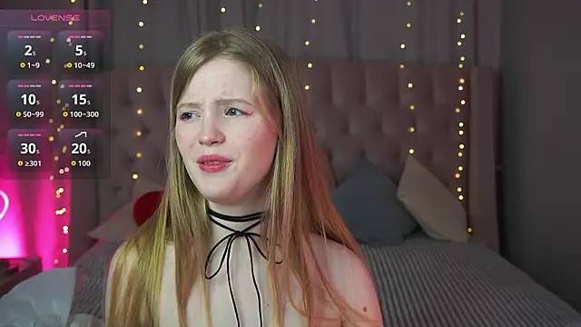 Snapshot of LilianHoward chatting on 02/07/26, 12:02 LilianHoward online show from 02/07/26, 12:02